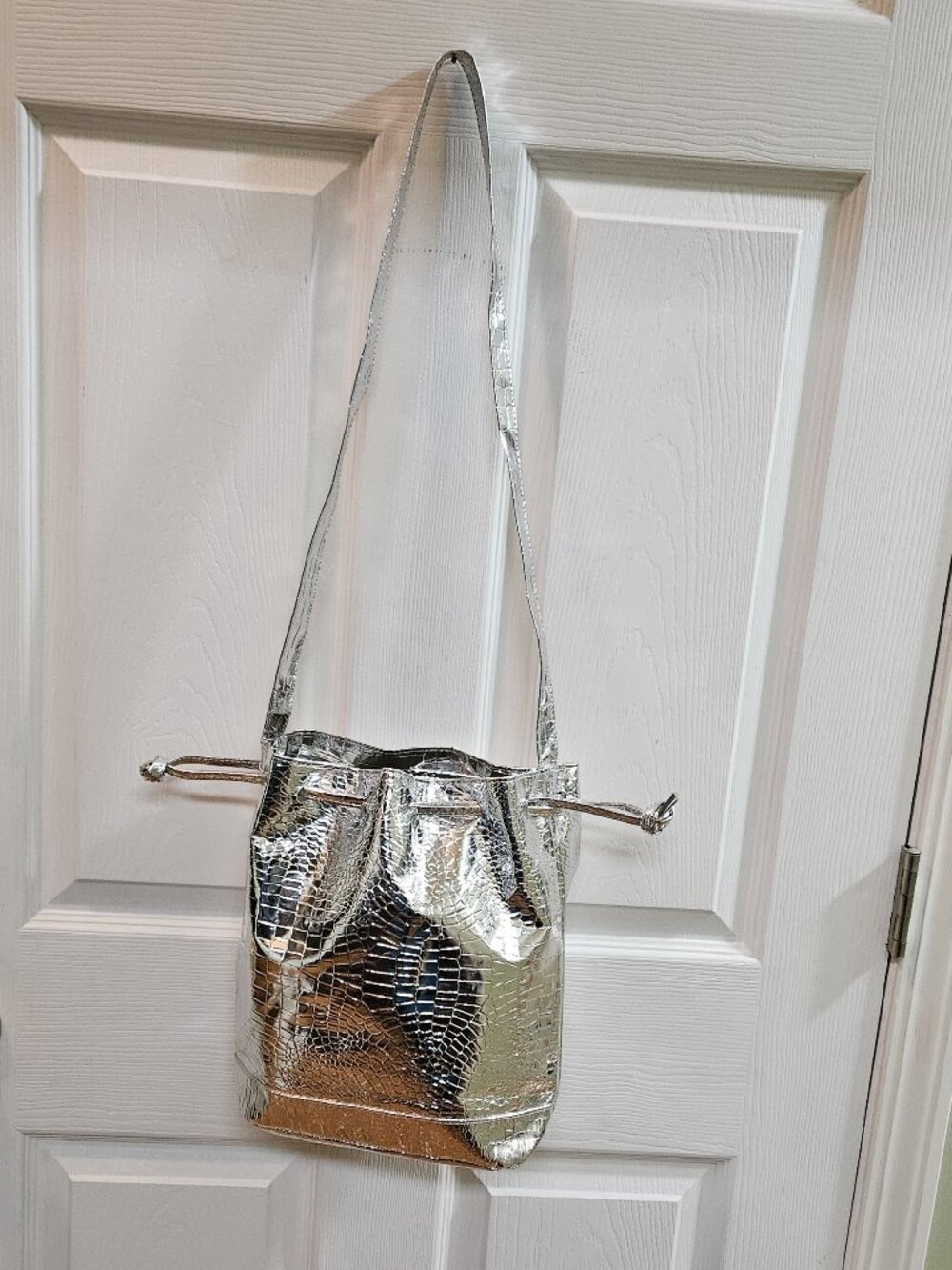 Retro Silver Glam Shoulder Bag - Picture 11 of 11